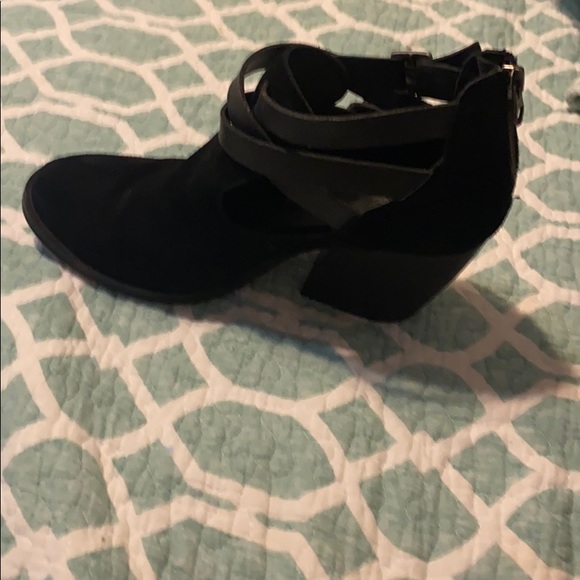 Kork-Ease black suede booties 7 1/2 - Picture 2 of 7